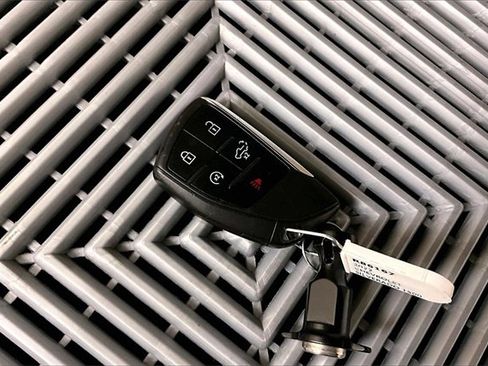 Used 2022 Chevrolet Silverado 1500 High Country w/ High Country Premium Package image 10