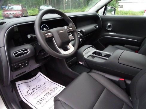 Used 2026 Hyundai Palisade AWD SEL image 11
