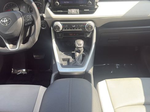 Used 2021 Toyota RAV4 XLE Premium FWD image 15