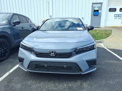 Used 2023 Honda Civic Sport image 7