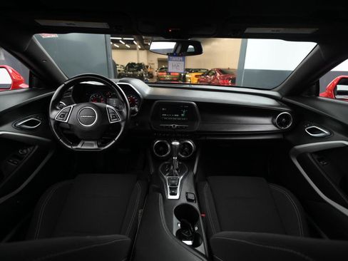 Used 2018 Chevrolet Camaro LT image 20
