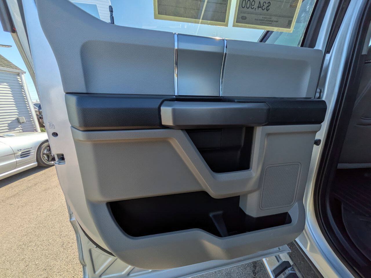 Used 2019 Ford F250 XLT w/ XLT Premium Package AWD/4WD image 25