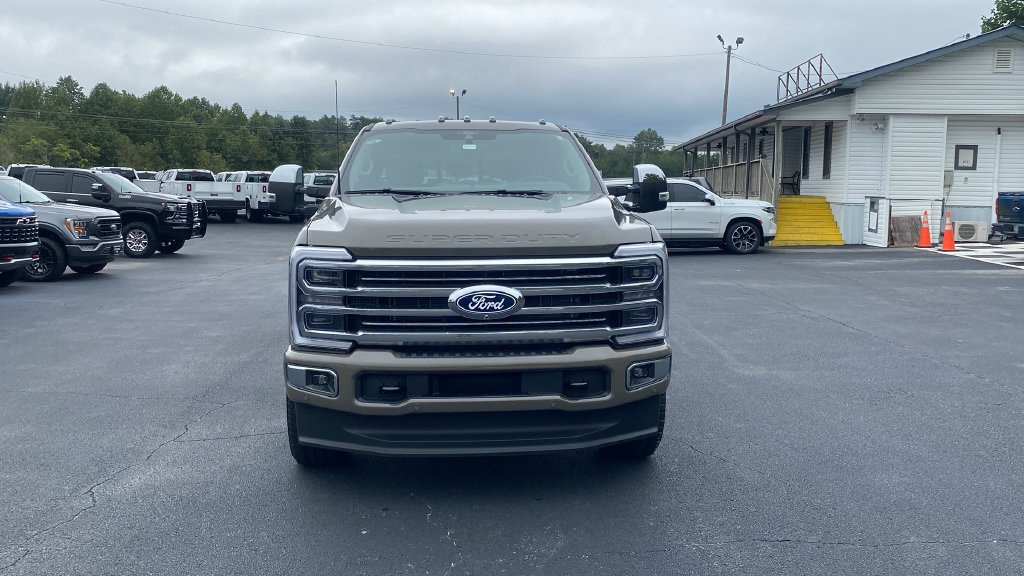 New 2027 Ford F250 Platinum w/ Platinum Plus Package AWD/4WD image 2