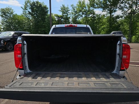Used 2020 Chevrolet Colorado LT w/ Safety Package AWD/4WD image 28