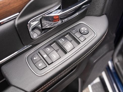 Used 2013 RAM 2500 Laramie image 18