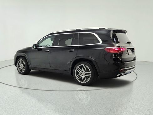 Certified 2026 Mercedes-Benz GLS 450 4MATIC image 7