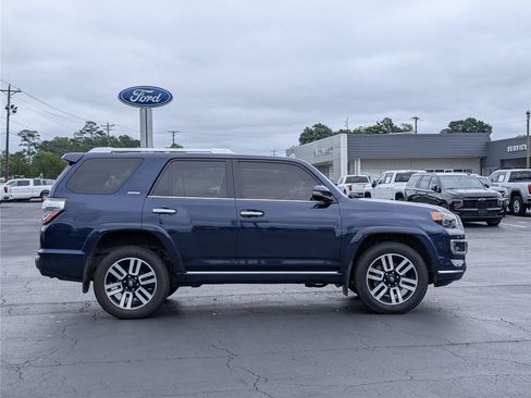 Used 2023 Toyota 4Runner Limited AWD/4WD image 6