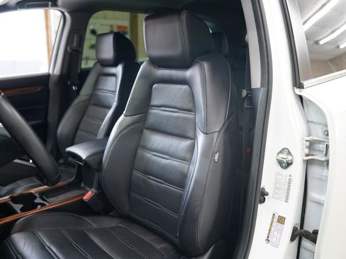 Used 2018 Honda CR-V Touring image 26