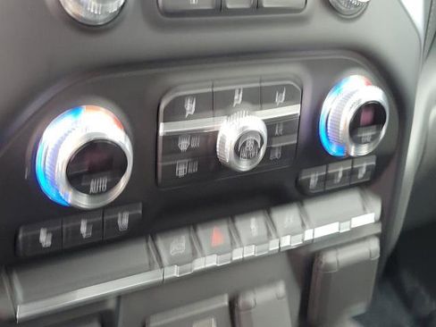 Certified 2022 GMC Sierra 1500 SLT w/ SLT Convenience Package image 31