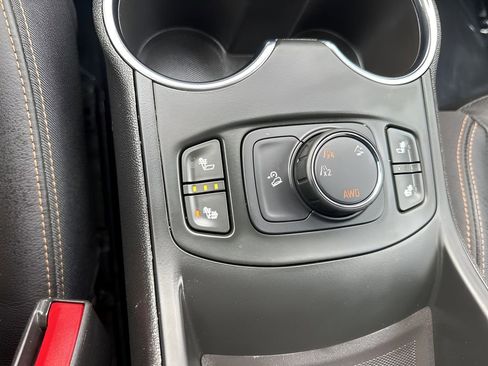 Used 2018 GMC Terrain SLT w/ Preferred Package image 23