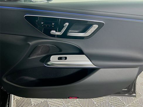 New 2026 Mercedes-Benz E 350 4MATIC Sedan image 30