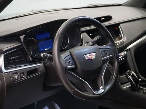 Certified 2024 Cadillac XT6 Luxury AWD/4WD image 10