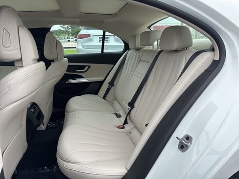 New 2025 Mercedes-Benz E 350 4MATIC Sedan image 10