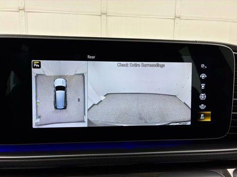 Used 2022 Mercedes-Benz GLS 450 4MATIC image 27