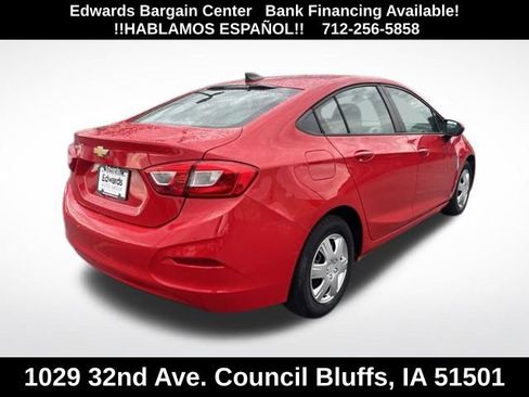 Used 2017 Chevrolet Cruze LS FWD image 7
