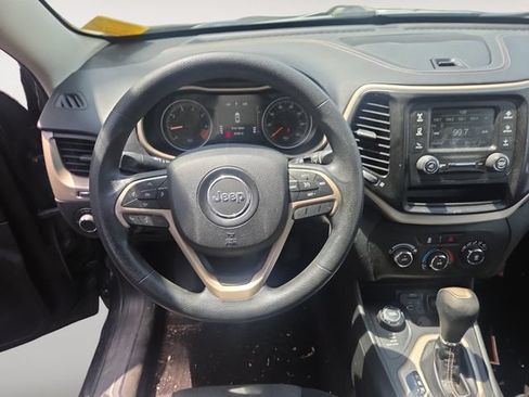 Used 2015 Jeep Cherokee Sport AWD/4WD image 10