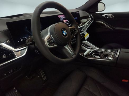 New 2026 BMW X6 xDrive40i image 4