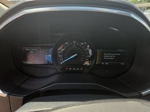 Used 2019 Ford Edge Titanium AWD/4WD image 14