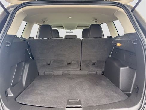 Used 2017 Ford Escape SE w/ Equipment Group 201A image 19