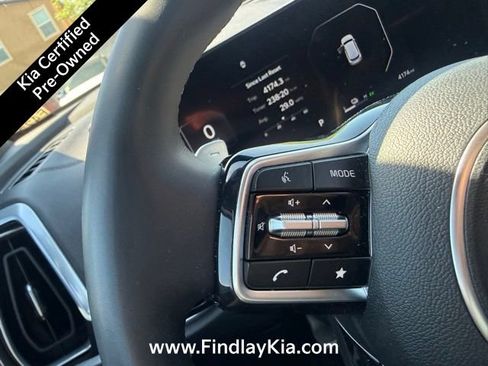 Certified 2025 Kia Sorento SX Prestige AWD/4WD image 22