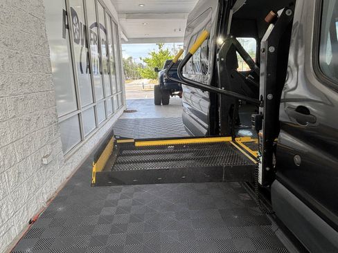 Used 2017 Ford Transit 350 XL RWD image 23