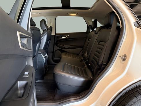 Used 2023 Ford Edge SEL w/ Convenience Package AWD/4WD image 12