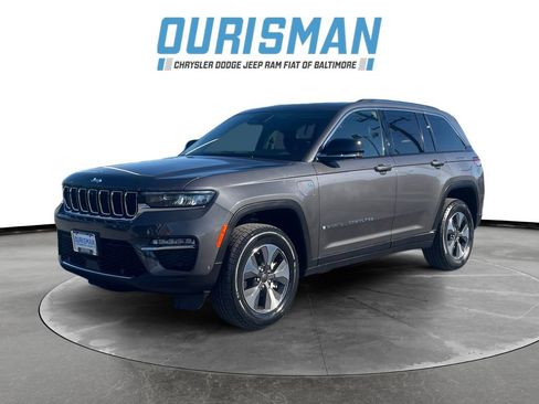 Used 2022 Jeep Grand Cherokee Limited 4xe w/ Luxury Tech Group II image 2