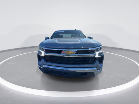 Used 2024 Chevrolet Silverado 1500 LT AWD/4WD image 3