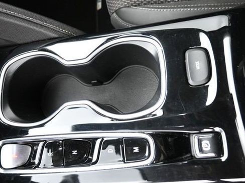 Used 2022 Buick Envision Preferred image 19