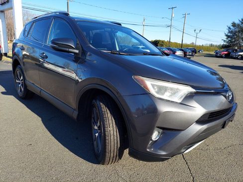 Used 2016 Toyota RAV4 XLE image 3