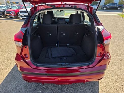 Used 2023 Nissan Kicks SV FWD image 13
