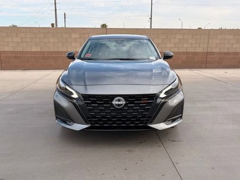 Used 2026 Nissan Altima 2.5 SR FWD image 2
