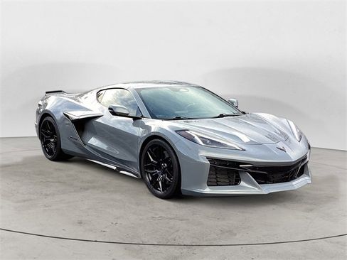 Used 2024 Chevrolet Corvette Z06 image 7