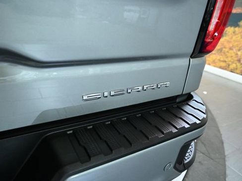 Used 2025 GMC Sierra 1500 Denali AWD/4WD image 21
