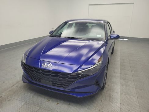 Used 2023 Hyundai Elantra SEL w/ Convenience Package image 15