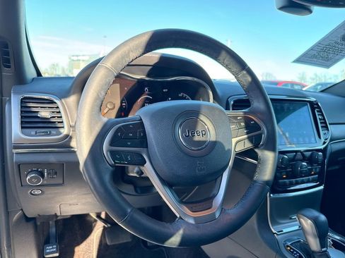 Used 2019 Jeep Grand Cherokee Limited w/ Luxury Group II image 11