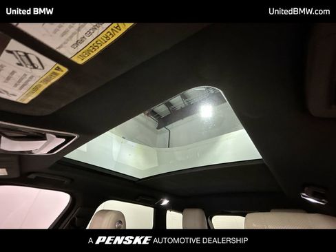 Used 2017 Land Rover Range Rover Sport HSE image 20