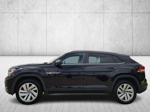 Used 2021 Volkswagen Atlas Cross Sport SE w/ Panoramic Sunroof Package image 8