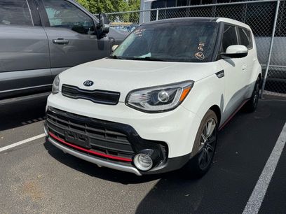 Used 2018 Kia Soul ! w/ Tech Package
