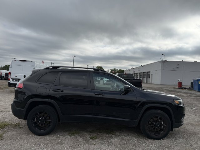 Certified 2023 Jeep Cherokee Altitude Lux AWD/4WD image 31