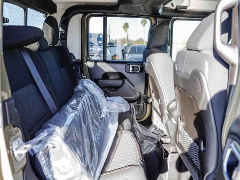 New 2026 Jeep Gladiator Mojave image 20