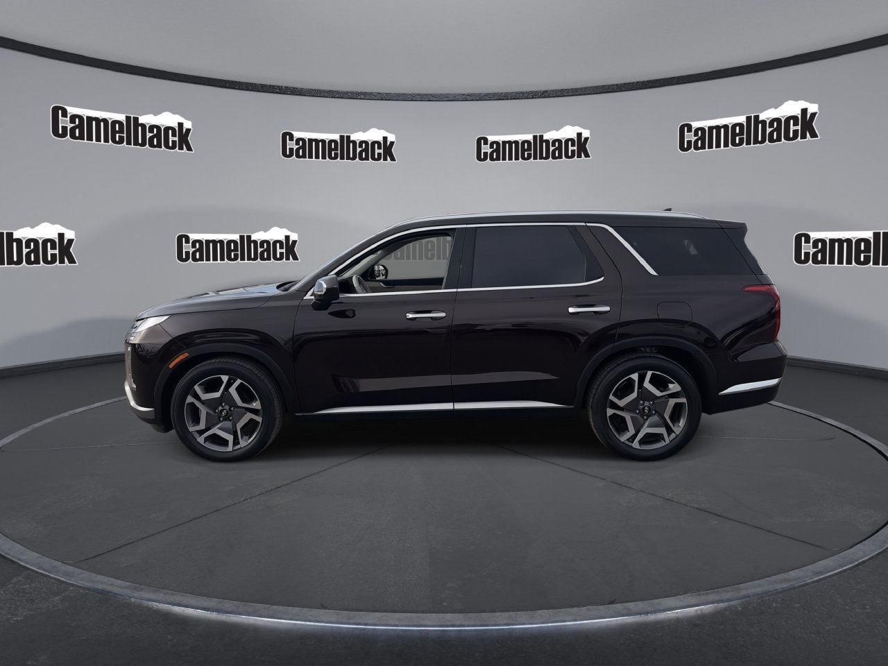 Used 2025 Hyundai Palisade Limited FWD image 4