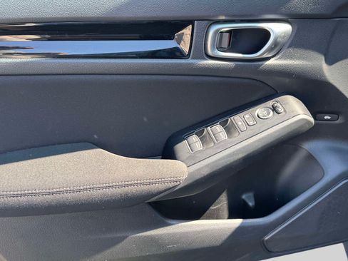 Certified 2023 Honda Civic EX image 28