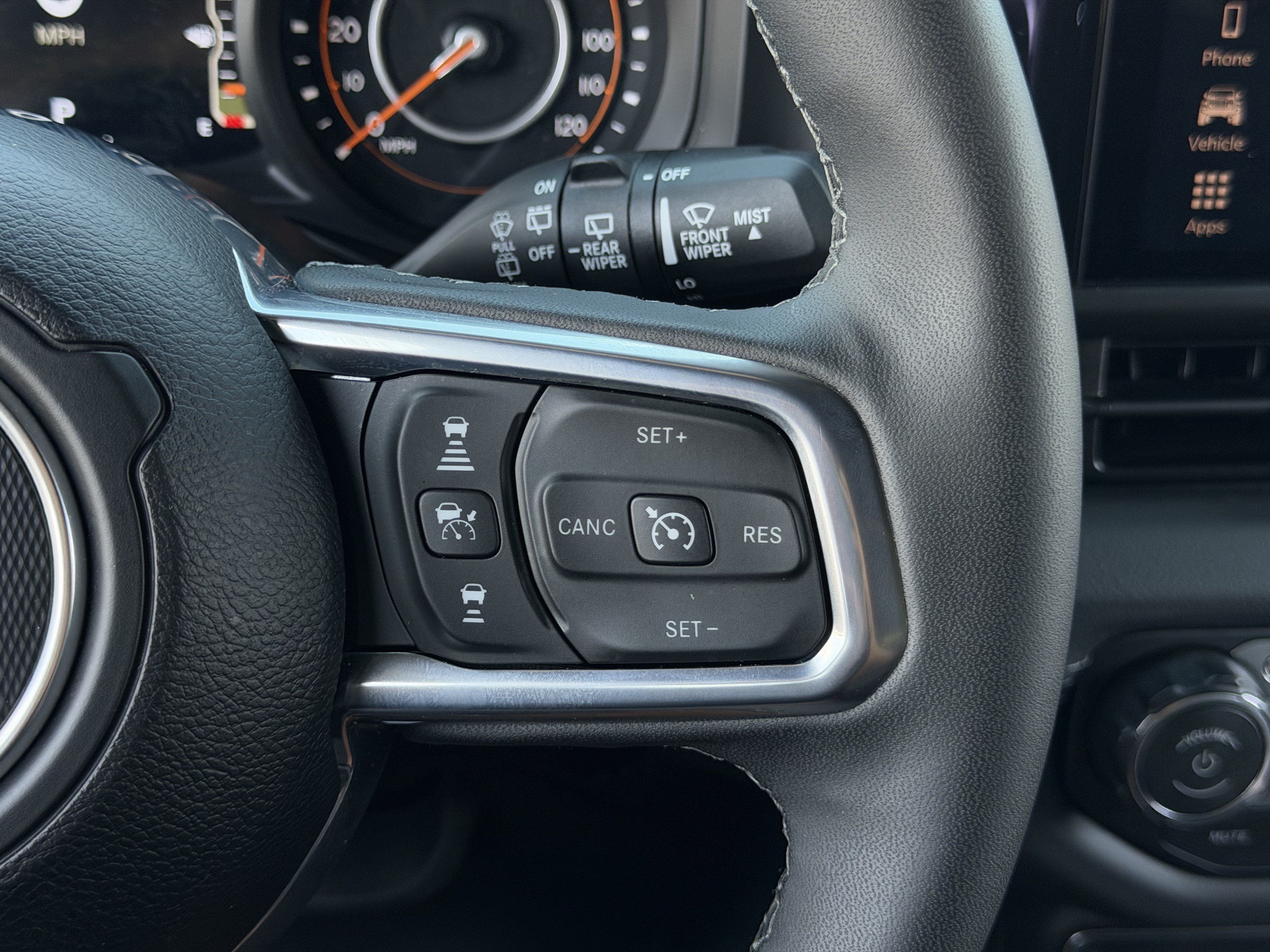 Used 2026 Jeep Wrangler Unlimited Sahara AWD/4WD image 19