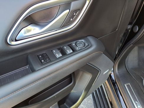 Used 2023 GMC Yukon AT4 w/ AT4 Premium Package image 19