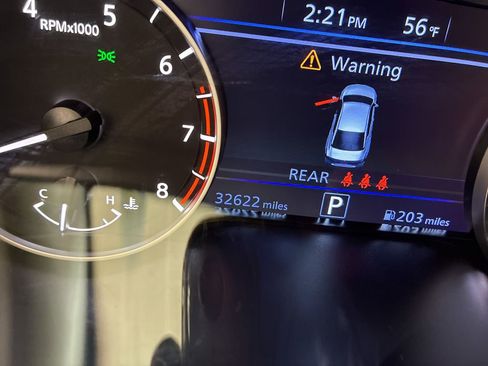 Used 2025 Nissan Altima 2.5 SV FWD image 17