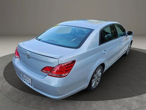 Used 2005 Toyota Avalon Touring image 10