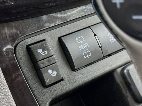 Used 2017 Buick Enclave Leather image 20