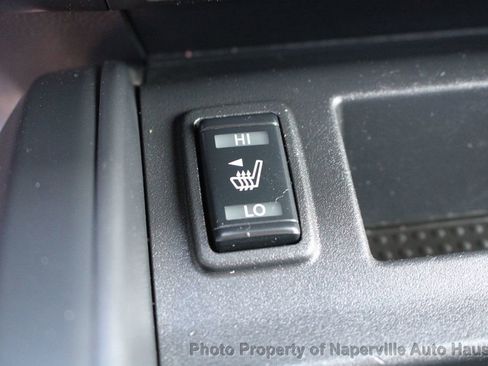 Used 2018 Nissan Titan SL w/ Midnight Edition AWD/4WD image 26
