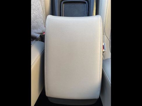 Used 2017 Honda CR-V EX-L image 12